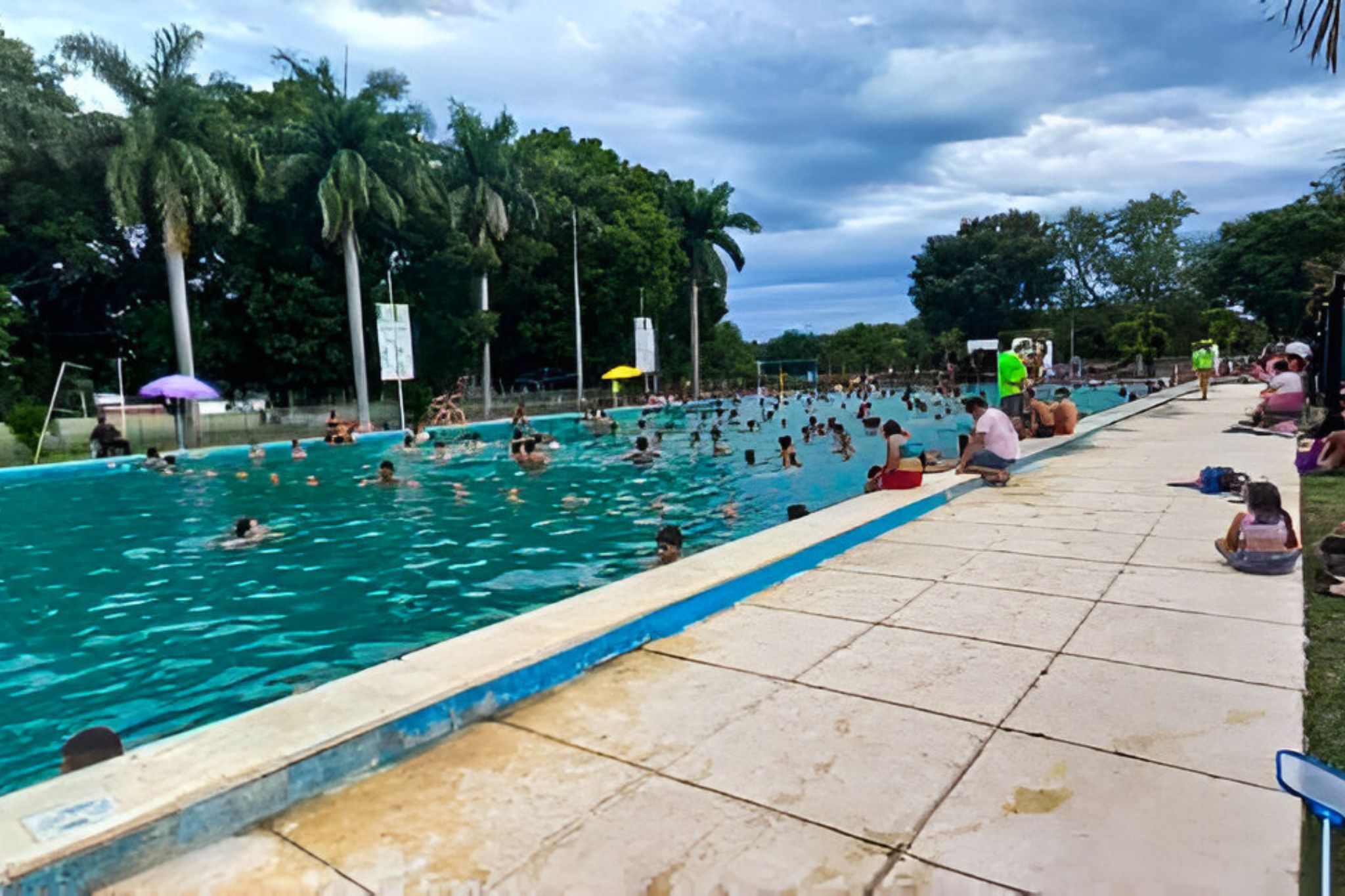 pileta-olimpica-laguna-blanca